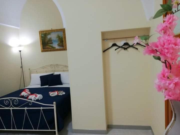 L 'Alcova Holidays Home Centro Storico Челие Месапика Екстериор снимка